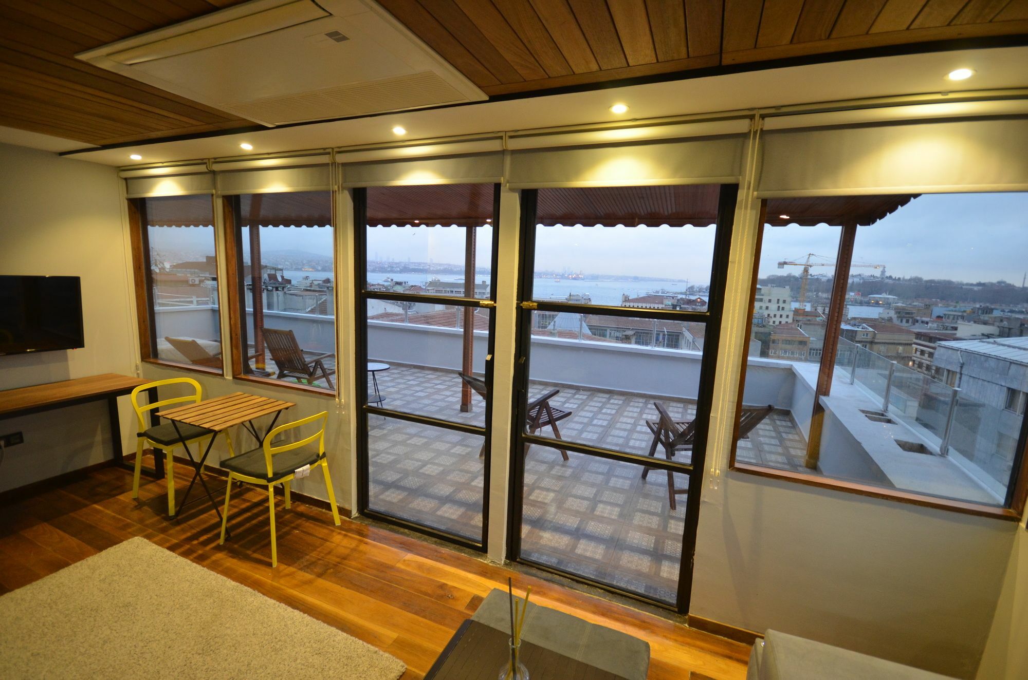 อุนเวอร์ กาลาตา อพาร์ต Aparthotel อิสตันบูล ภายนอก รูปภาพ
